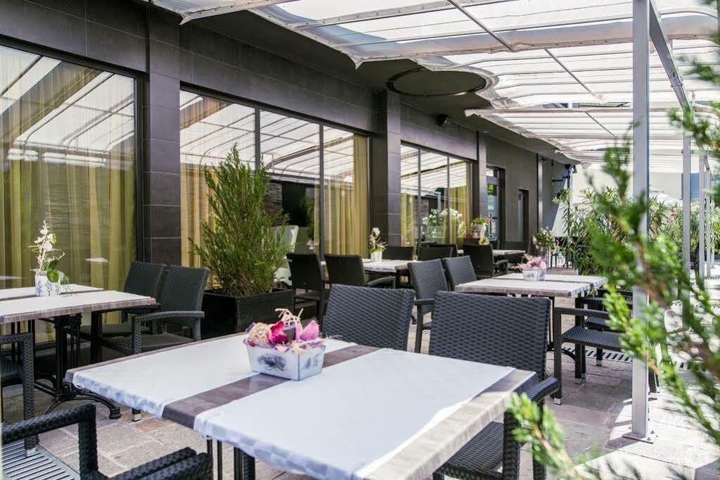 Hotel Idol Targowischte Exterior foto